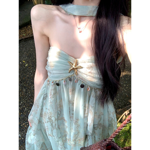 一颗甜桃yikett《清酒仲夏间》夏季抹胸度假风碎花连衣裙女连身裙 - 图0