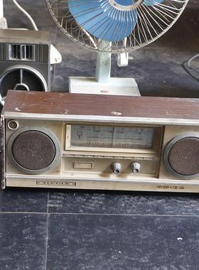 民俗老物件装饰风扇电视录音机台灯电话是收音机怀旧道具民宿摆件