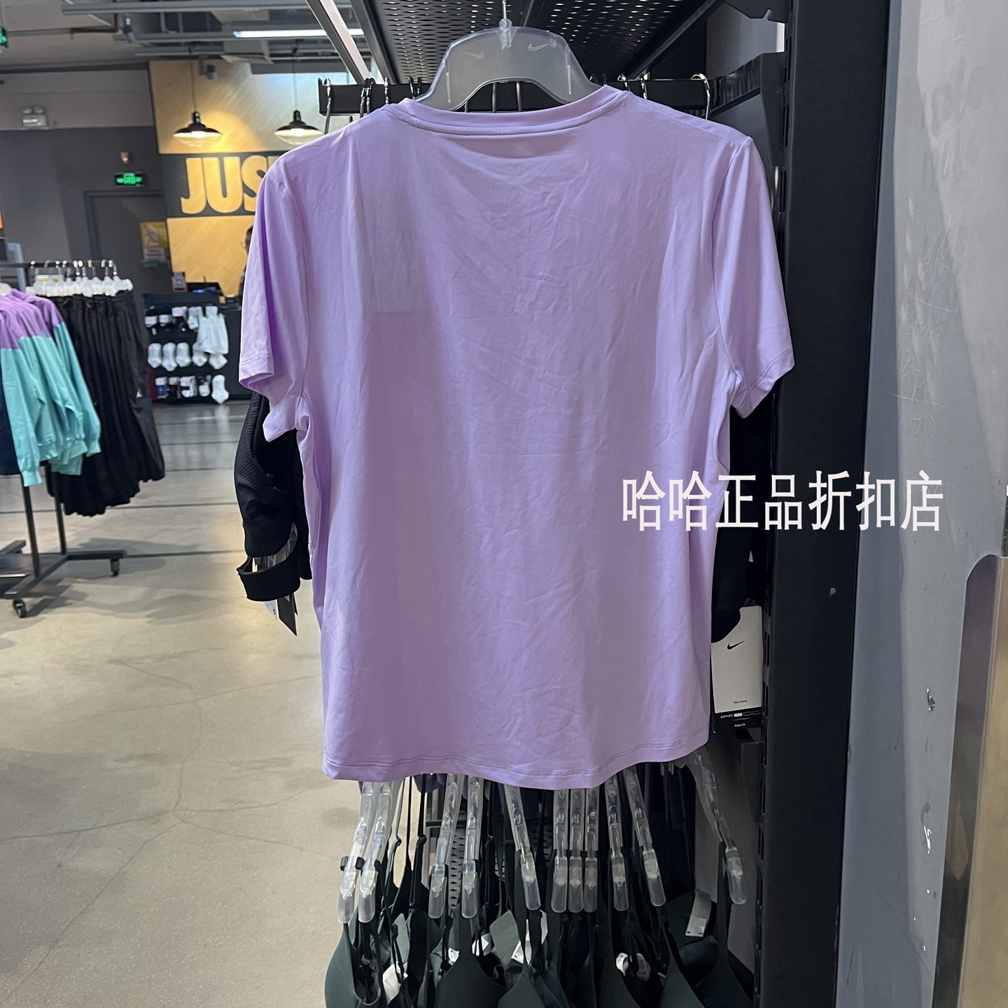 耐克女子夏季圆领3M反光运动跑步瑜伽训练透气凉感速干T恤FN2799,淘宝优惠券,粉丝福利购,淘宝优惠卷