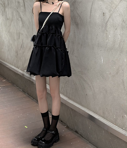 甜辣妹小黑裙炸街吊带连衣裙2026夏新款女设计感小众小个子短裙子 - 图3