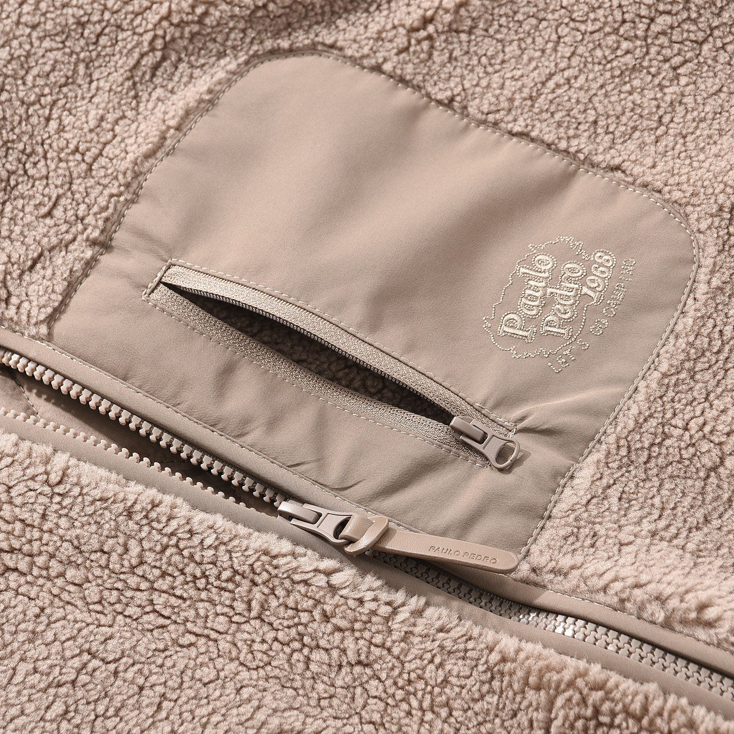 保罗彼得2025冬季新款女保暖棉服仿羊羔绒立领短外套YIEDU00351,淘宝优惠券,粉丝福利购,淘宝优惠卷