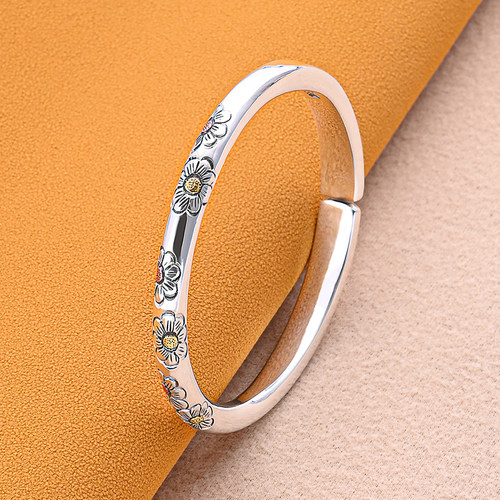 雏菊花银手镯女足银999纯银民族风手工錾刻嵌铜亮面开口银镯子 - 图2