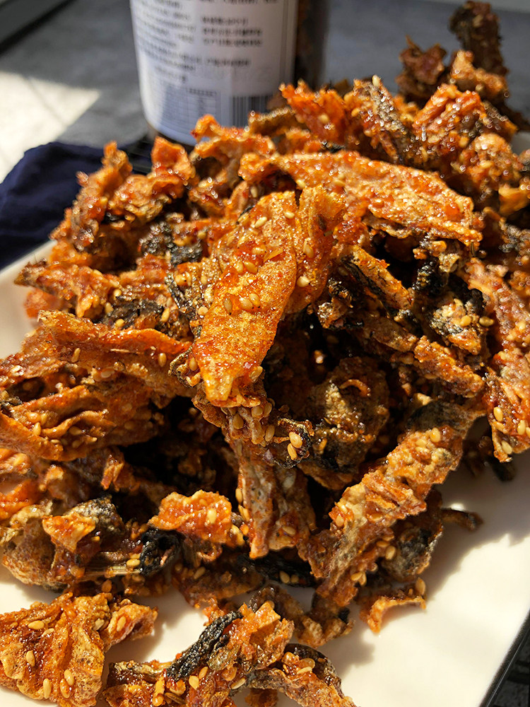 边角料零食香酥鱼皮脆零食即食香辣网红脆鱼皮鱼干海鲜香脆小吃袋