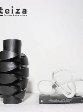 黑色客厅树脂OTEIZA金属简约现代