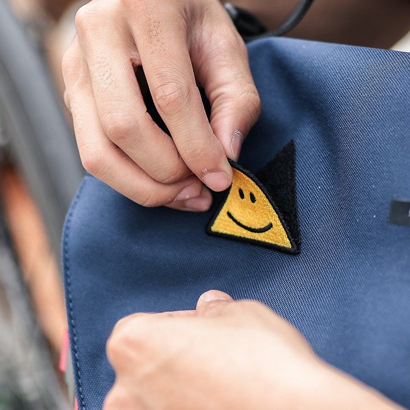 across潮牌新款百搭包包女男斜挎包 across女士包袋