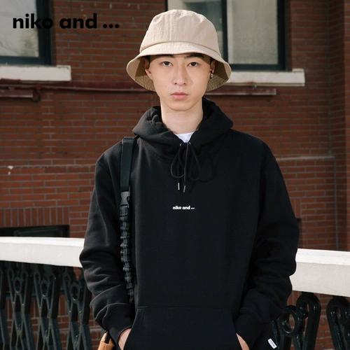 Спортивная радужная демисезонная утепленная толстовка с капюшоном для влюбленных