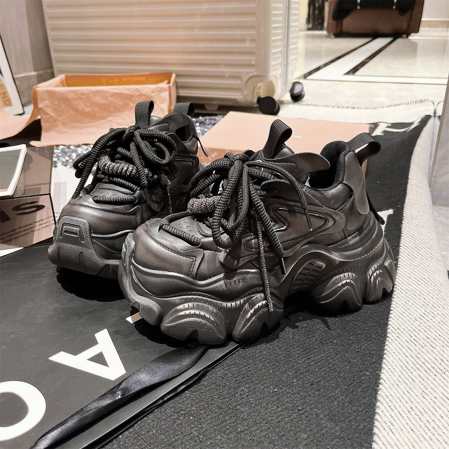 老爹鞋2025新款系带水钻珠光小白鞋厚底松糕休闲小个子运动鞋女鞋,淘宝优惠券,粉丝福利购,淘宝优惠卷