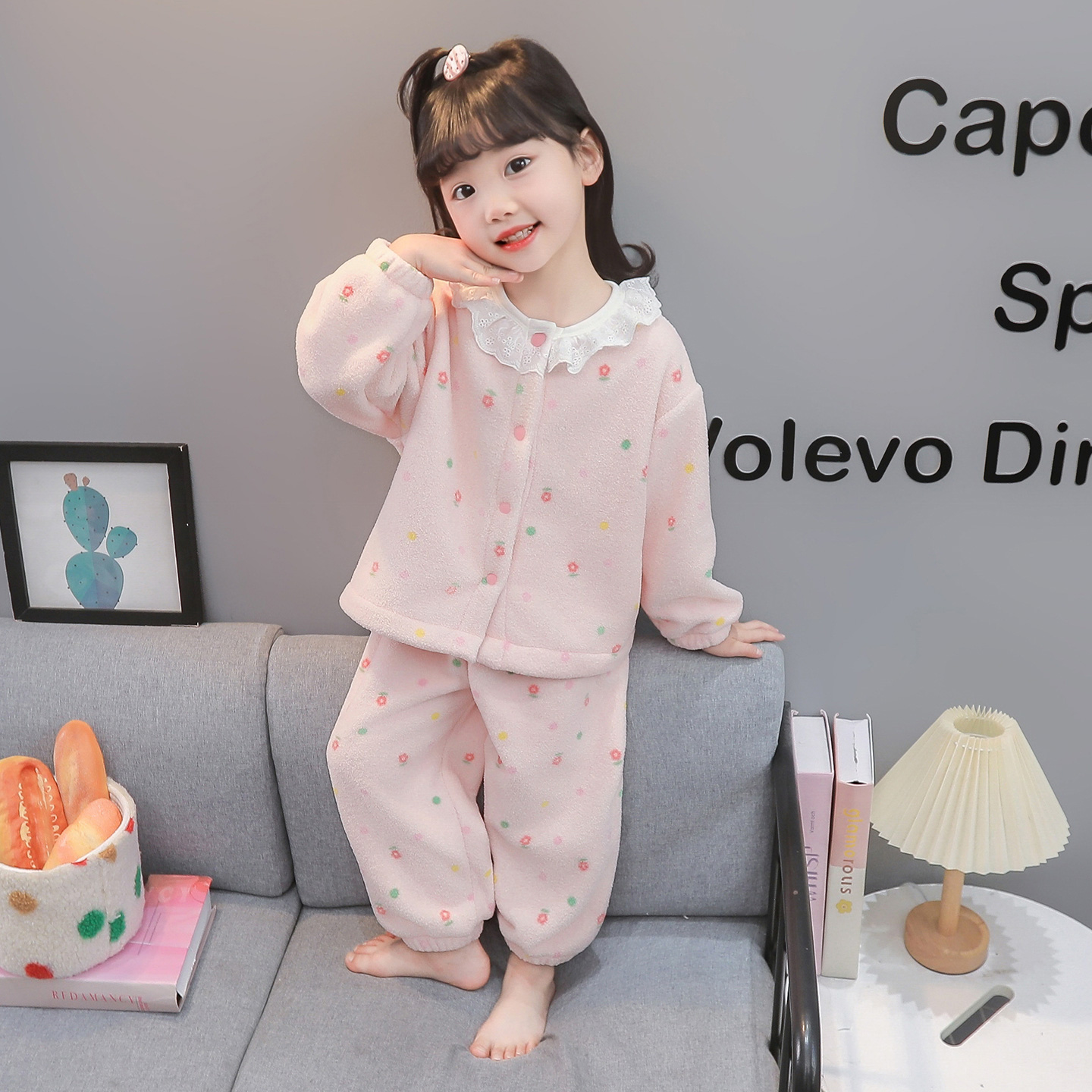 儿童法兰绒睡衣秋冬加厚款女童宝宝珊瑚绒家居服女孩公主可爱套装 - 图1