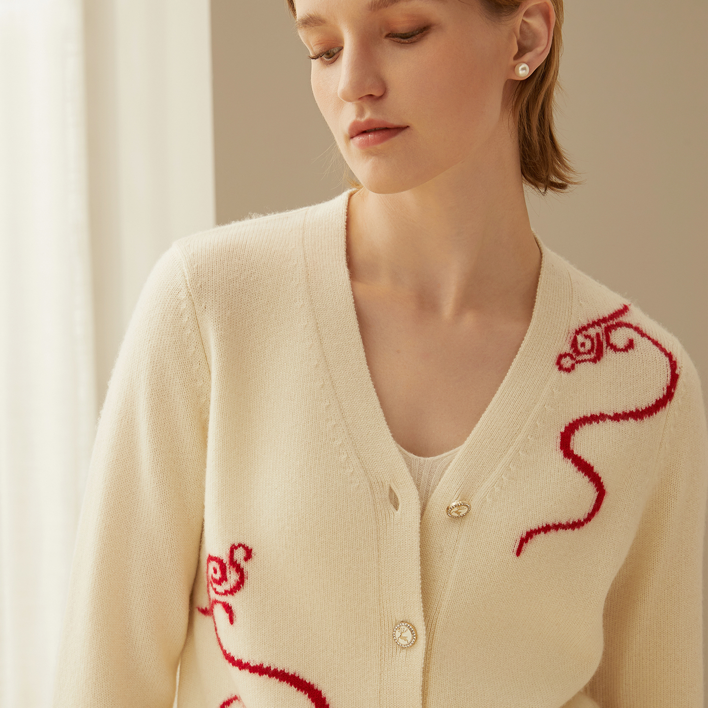 鹿王100%纯山羊绒开衫女士V领宽松气质简约提花针织衫秋冬新款 - 图0