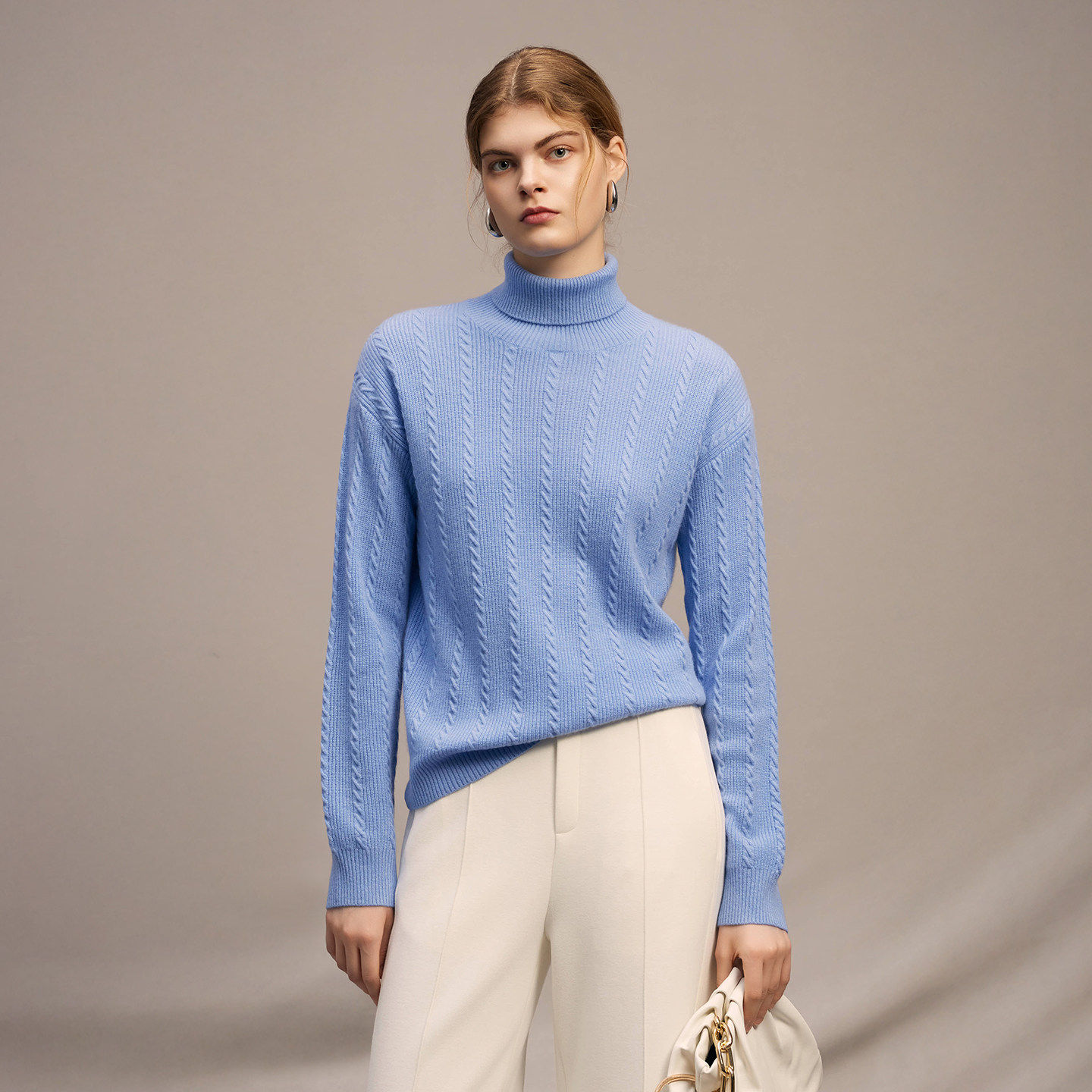 鹿王100%山羊绒衫女高领绞花编织设计针织衫时尚内搭25年秋冬新款,淘宝优惠券,粉丝福利购,淘宝优惠卷