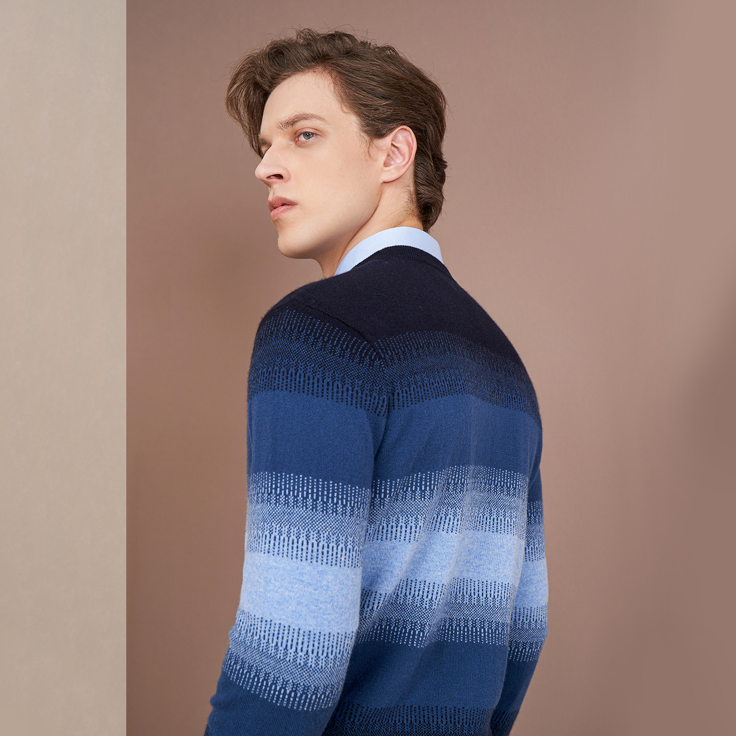 鹿王羊绒衫男士圆领渐变撞色提花保暖简约百搭男套头衫春秋新款,淘宝优惠券,粉丝福利购,淘宝优惠卷