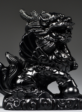 黑色木雕刻麒麟摆件实木