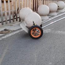 Barricade stone ball carrying caravan stone mound stroller stroller stroller stone ball moving car stone ball carrying cart cart