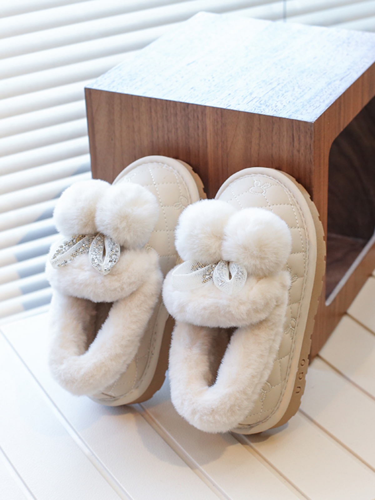 女童加绒雪地靴2023冬季新款兔耳朵保暖一脚蹬棉鞋毛球面包鞋