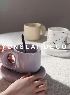 样板间售楼处客厅茶几餐桌