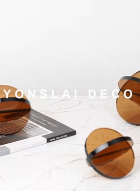 简约现代风样板房间透明软装饰品