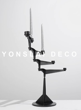 轻奢风样板房间黑色金属桌面装饰