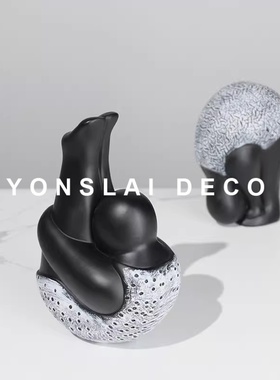 人物摆件客厅样板间书房博古架