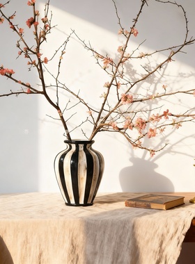 简约风黑白条纹花瓶摆件客厅卧室