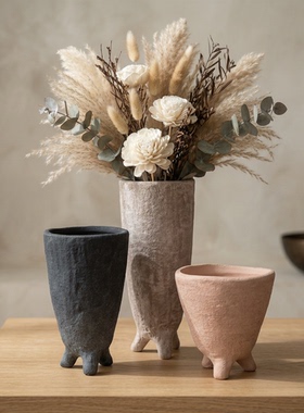 北欧风陶瓷三脚花盆桌面摆件