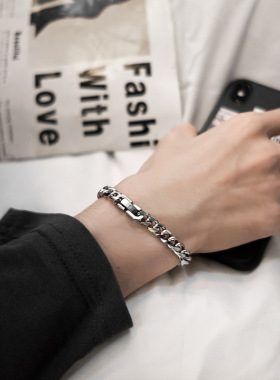 钛钢手链可水洗不掉色古巴链