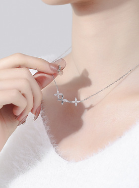 s999足银甜美花朵项链女韩版简约四叶花2024年新款冬季锁骨链颈链