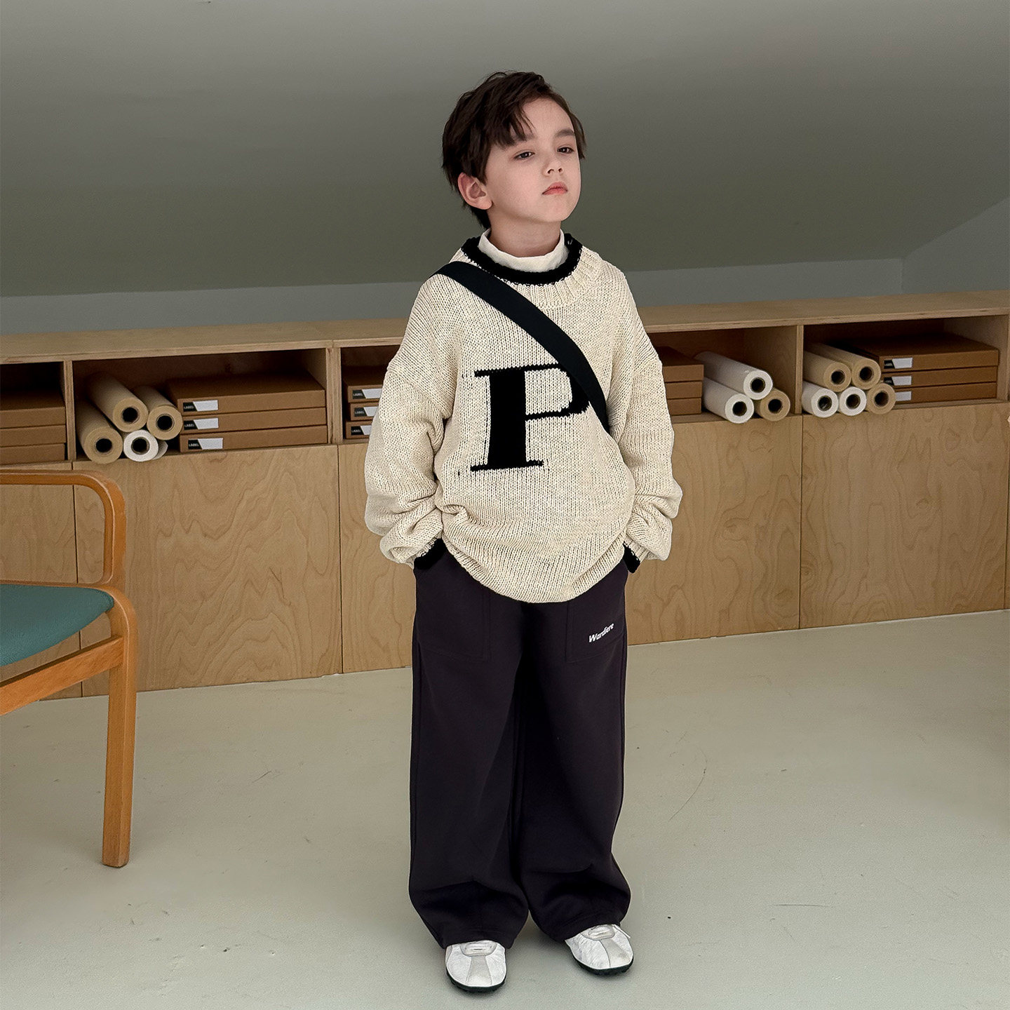 虾酱麻麻男童裤子秋冬装2025新款男孩长裤黑色洋气字母儿童休闲裤,淘宝优惠券,粉丝福利购,淘宝优惠卷