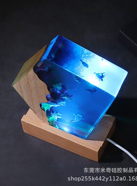 海洋微景观实木树脂灯摆件博物展览海龟潜水员手工制作树脂工艺品