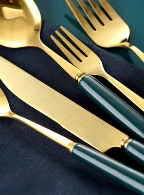 轻奢风不锈钢墨绿色样板房软装