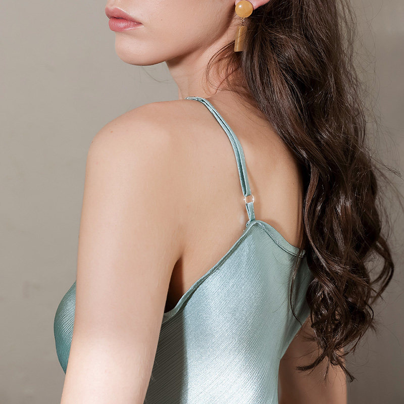 简约女夏2020新款缎面大摆连衣裙 裙踪魅影连衣裙