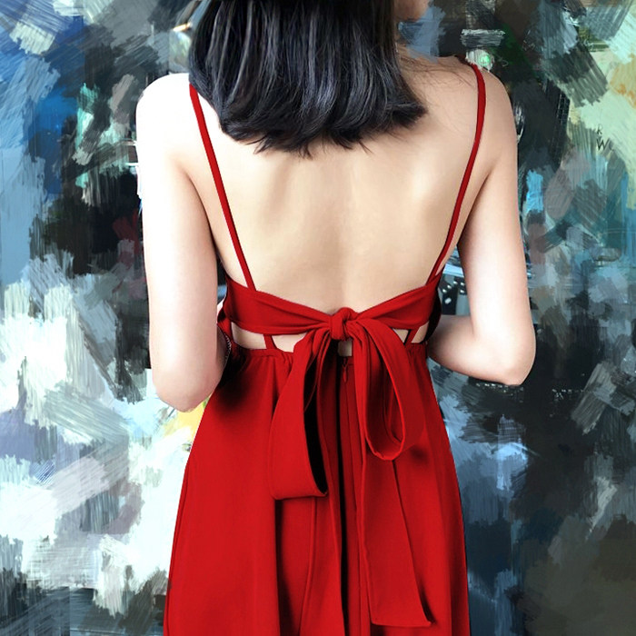 露背连衣裙女2020新款性感夏沙滩裙 裙踪魅影连衣裙