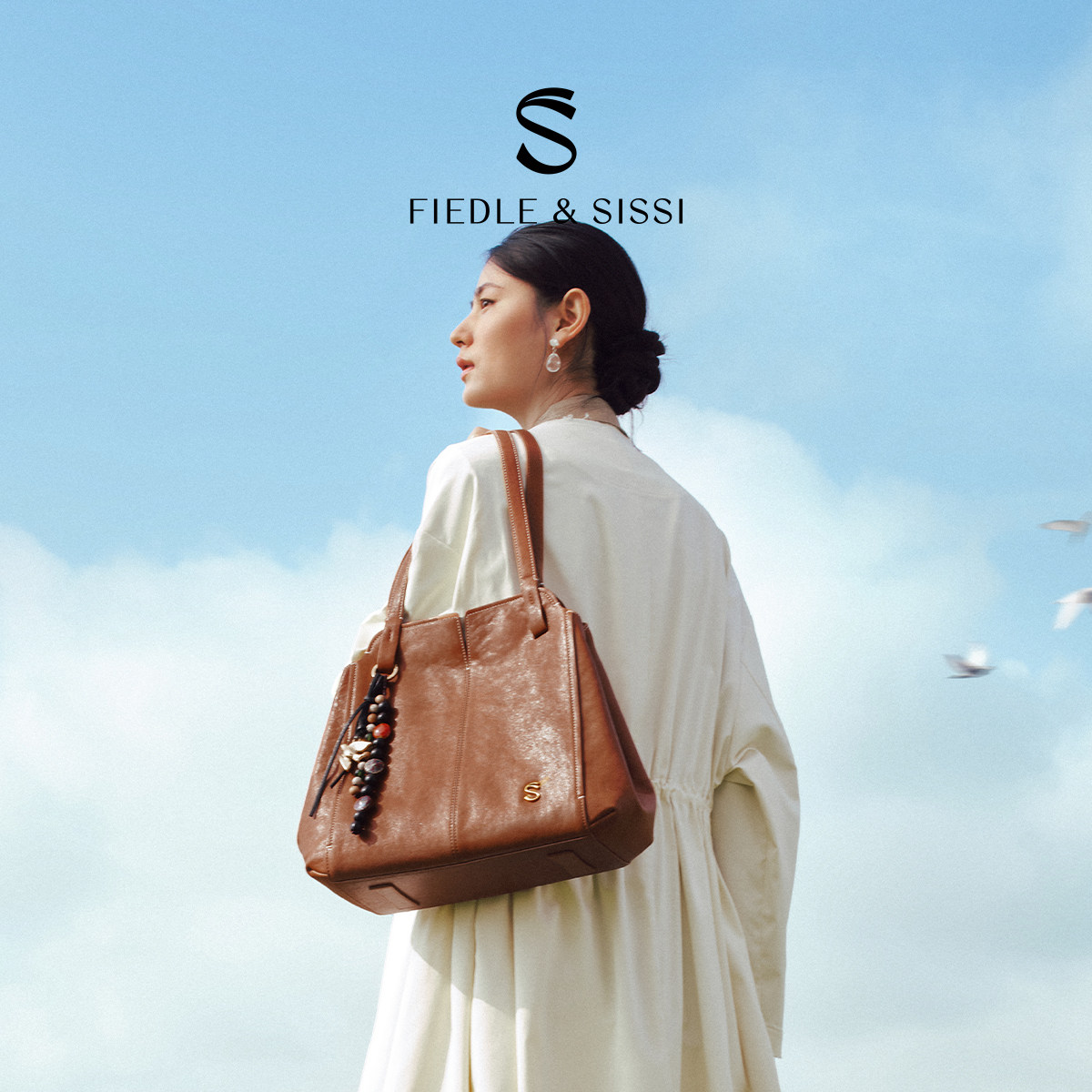 fiedlesissi/菲德茜茜 飞鸟托特包大容量轻盈通勤植鞣皮单肩女包,淘宝优惠券,粉丝福利购,淘宝优惠卷