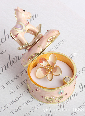 热销金属珐琅彩工艺品创意家居网红轻奢可爱卡通木马桌面摆件礼物