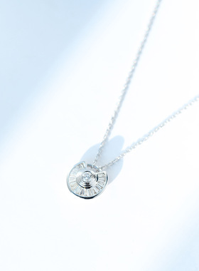 白金复古圆牌项链护身符钻石吊坠 梯方真钻锁骨链女 欧美电商