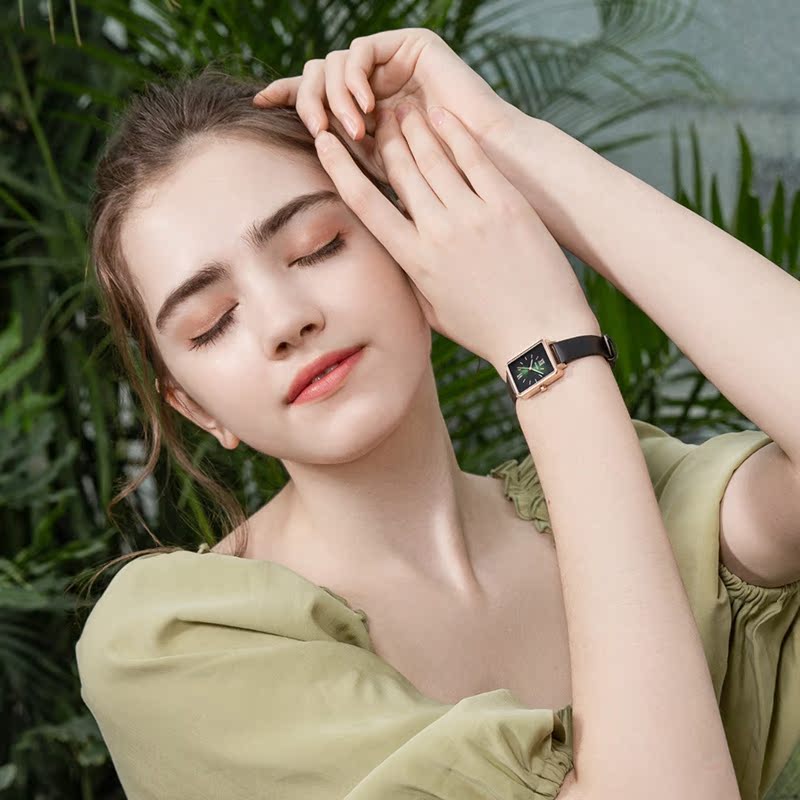 宾爵女表小烟熏轻奢小方表石英表高级气质腕表小众精致知性小绿表 - 图1
