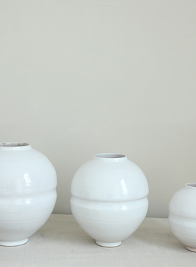 白色圆形花瓶高级感摆件客厅插花花器复古粗陶月亮罐民宿禅意装饰