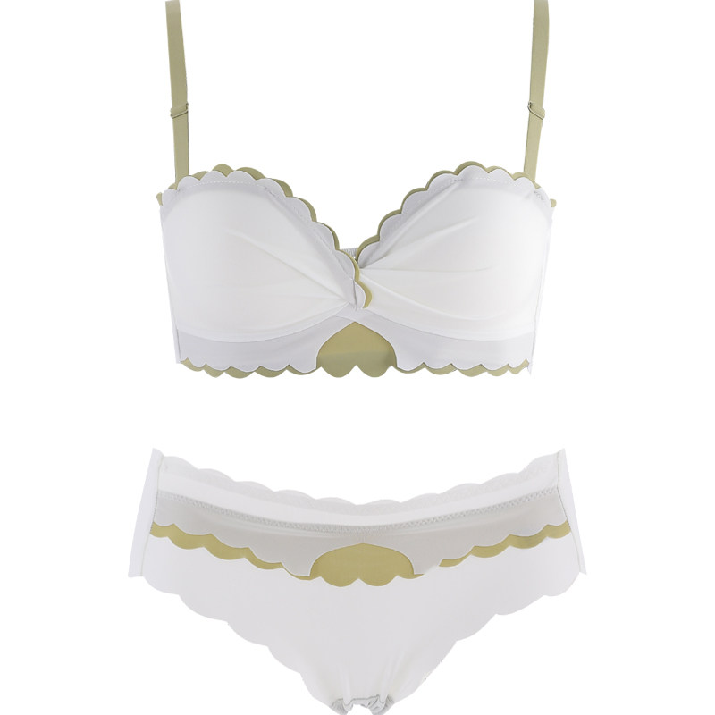 女小胸聚拢上托收副乳防下垂胸罩 两只蜜桃文胸