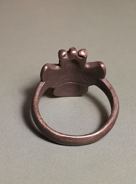 西藏文玩内径19.5mm手工款黑皮壳大鹏鸟戒指老货新做男女款古玩款