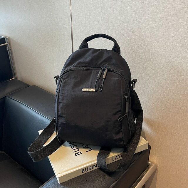New large-capacity commuter travel backpack, single shoulder fashion handbag, versatile backpack bag, women's lightweight school bag