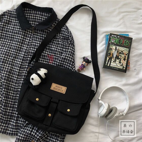 Japanese Harajuku style workwear crossbody bag for women Korean ins retro student canvas bag literary college style messenger bag
