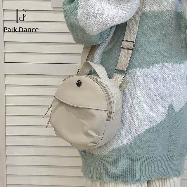 2025 New Round Cake Bag Versatile Mobile Phone Apple Bag Women Versatile Commuting Bag Travel Crossbody Shoulder Bag