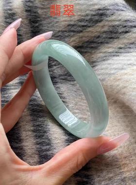 2026翡翠手镯女款豆绿色冰糯种淡绿色缅甸玉镯子正圈镯飘花玉手镯