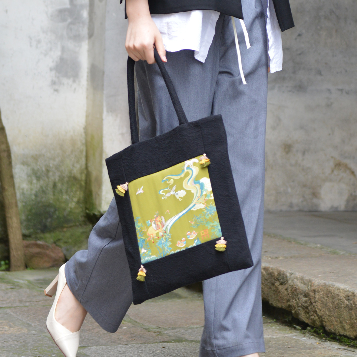 【中国丝绸博物馆】单肩包女包新款国风小众设计手提时尚汉服包,淘宝优惠券,粉丝福利购,淘宝优惠卷