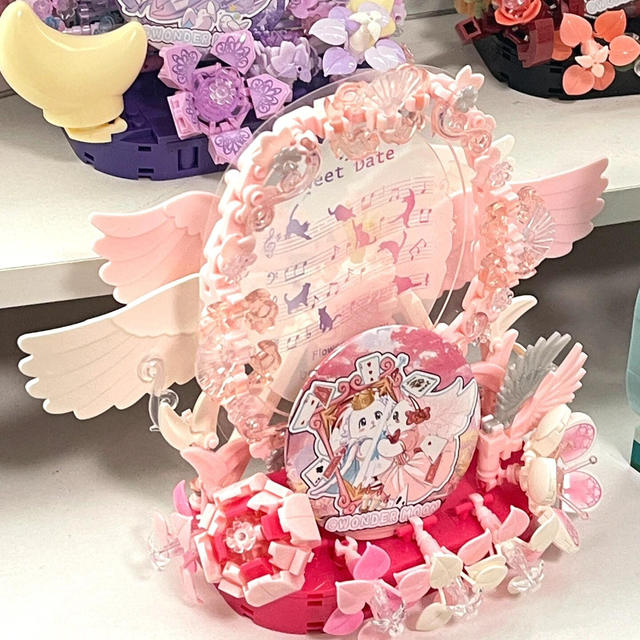 Moonlight Society Wisteria Love Badge Decoration Ornament Eternal Oath Assembling Fun High Building Blocks Girl Gift