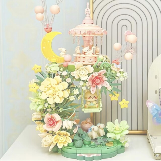 Hua Yan Tea Talk Building Blocks Flower Rotating Music Box Assembling Fun High Decoration Girls Birthday Chinese Valentine's Day Gift