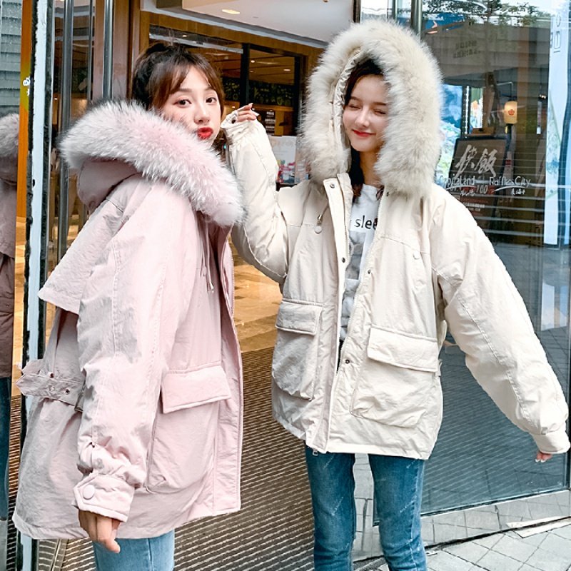 官方旗舰店太平鸟播秋冬季羽绒服 ns服饰羽绒服