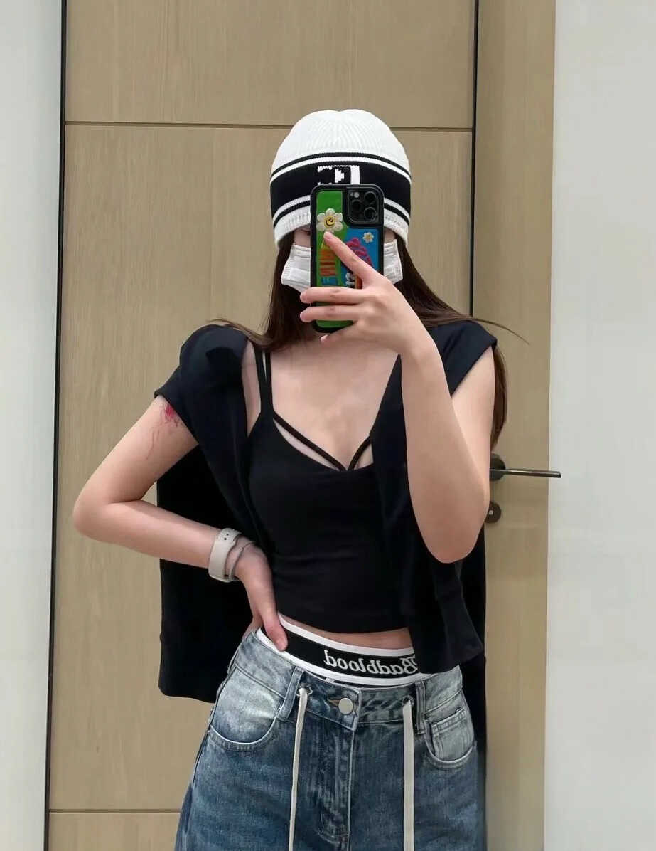 luludarling运动内衣女士Strappy align裸感瑜伽健身吊带自带胸垫 - 图1