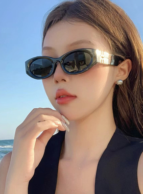 墨镜女潮高级感猫眼小框个性街拍