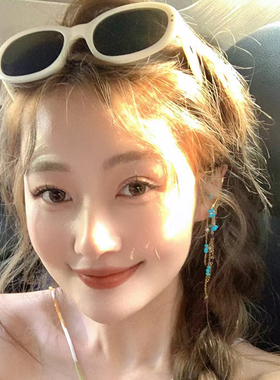 白色椭圆墨镜女潮高级感夏季街拍