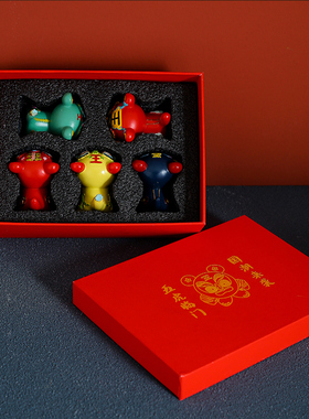 国潮五虎临门礼盒装会议摆件